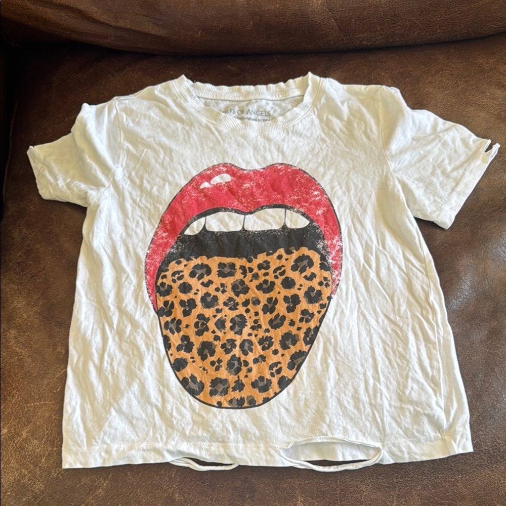 Short Sleeve Tee with Graphic Design tongue leopard distressed NWOT